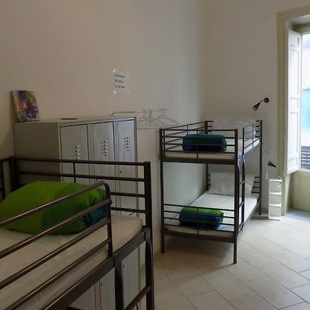 Vespa B&B Palermo Bagian luar foto