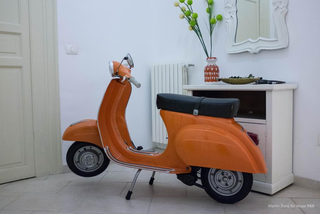 Vespa B&B Palermo Bagian luar foto